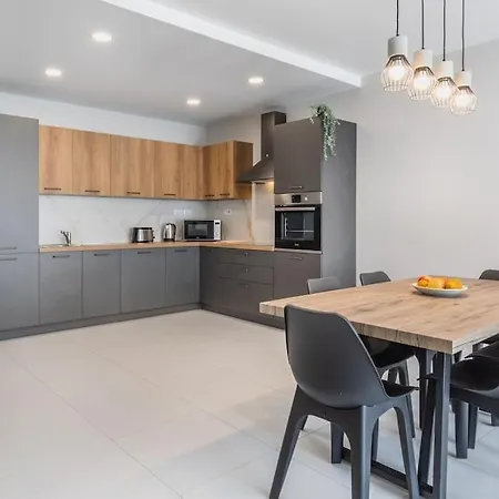 Exquisite Modern Luxury In Malta - Walking Distance To The Restaurants & Night Life Is-Swieqi