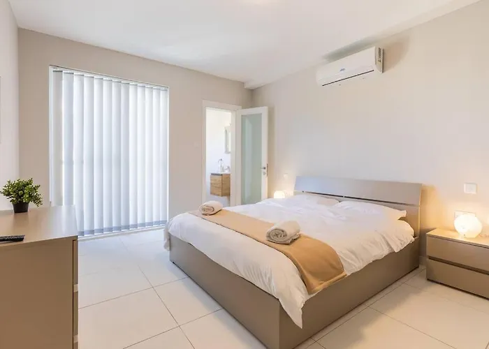 Exquisite Modern Luxury In Malta - Walking Distance To The Restaurants & Night Life Is-Swieqi