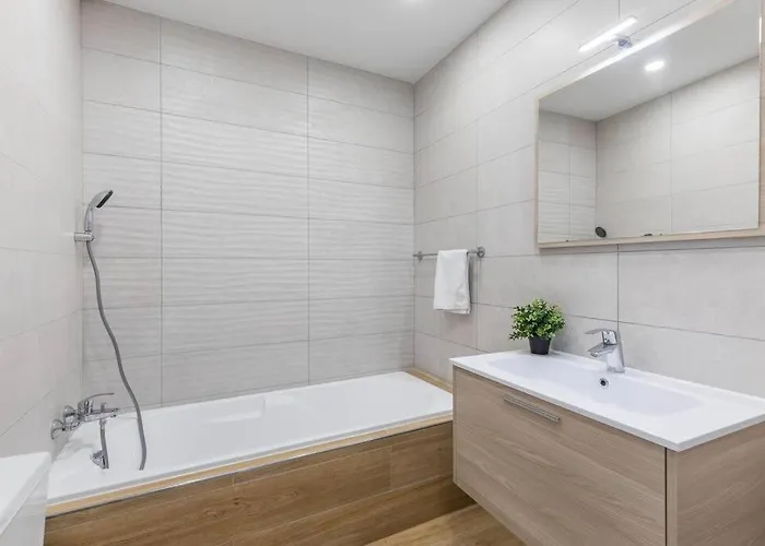 Exquisite Modern Luxury In Malta - Walking Distance To The Restaurants & Night Life Apartament Is-Swieqi