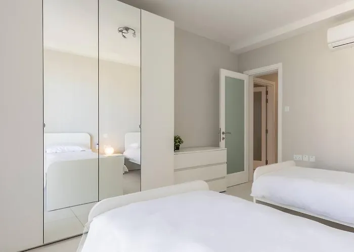 Appartement Exquisite Modern Luxury In Malta - Walking Distance To The Restaurants & Night Life